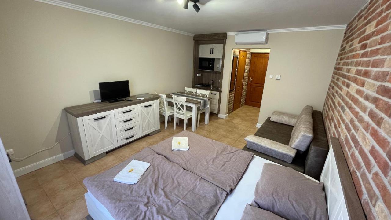 Dalma Apartment Gyula Exterior photo